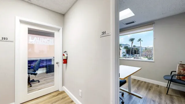 Office 204